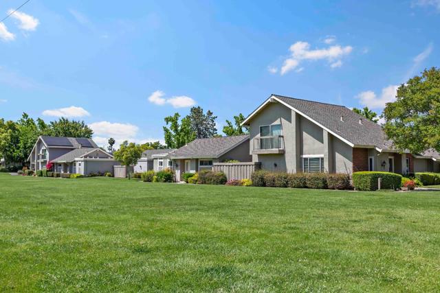 105 Milmar Way, Los Gatos CA: https://media.crmls.org/mediaz/1844981a-f925-4e9c-8659-0f6a6e5e585c.jpg