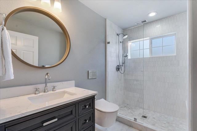 410 Monterey, Capitola CA: https://media.crmls.org/mediaz/18449d77-40be-4e3c-8e28-9d158b26ca4b.jpg