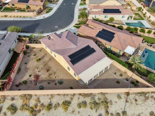 85647 Veneto Lane, Indio CA: https://media.crmls.org/mediaz/1844e9c2-e1d1-4da1-a0fd-af37bd30789c.jpg