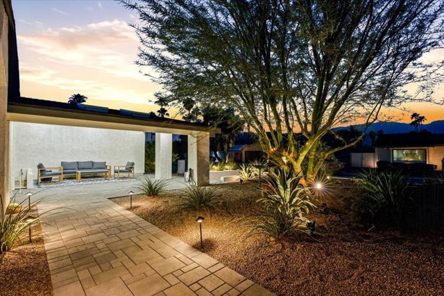 830 S Nueva Vista Drive S, Palm Springs, CA 92264