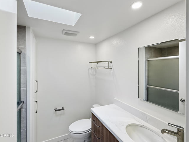 Detail Gallery Image 21 of 51 For 61 B Redwood Ave, Ventura,  CA 93003 - 2 Beds | 1 Baths