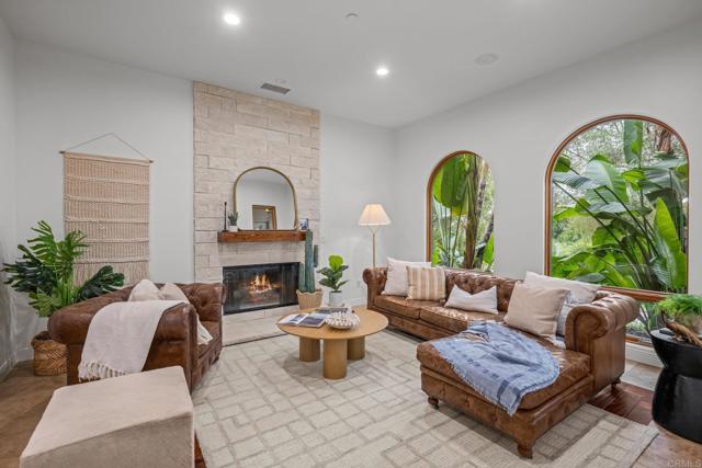 4149 Manchester Avenue, Encinitas CA: https://media.crmls.org/mediaz/18459209-f05e-44e9-9cbd-6d6d5a8fd345.jpg