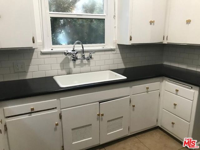 9355 West OLYMPIC Boulevard photo 5