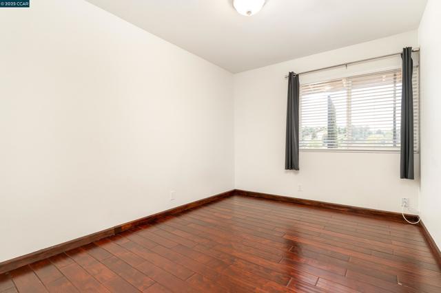 2345 Paloma Ct, Pinole CA: https://media.crmls.org/mediaz/1846b99f-f4e1-444f-a731-e872a15772d6.jpg