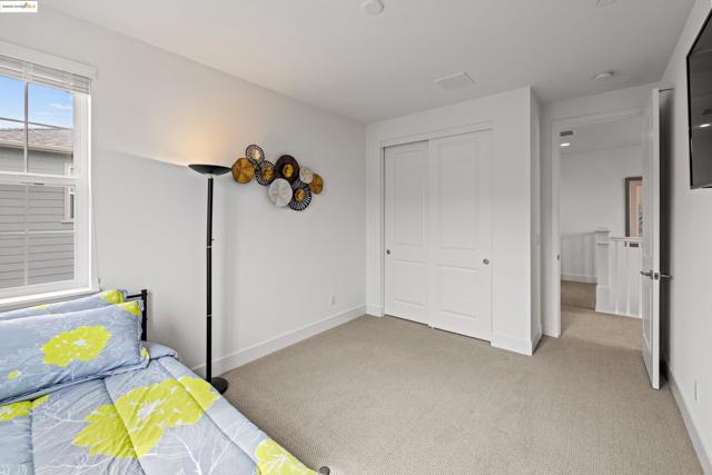 2810 Telegraph Blvd, Marina CA: https://media.crmls.org/mediaz/184887eb-b5d2-43ea-8b07-7d8f41f264ab.jpg