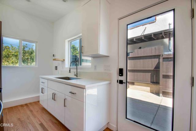 Detail Gallery Image 7 of 10 For 3940 1/2 Brunswick Ave, Los Angeles,  CA 90039 - 0 Beds | 1 Baths