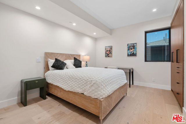 4 Bed Home for Sale in Venice, California
