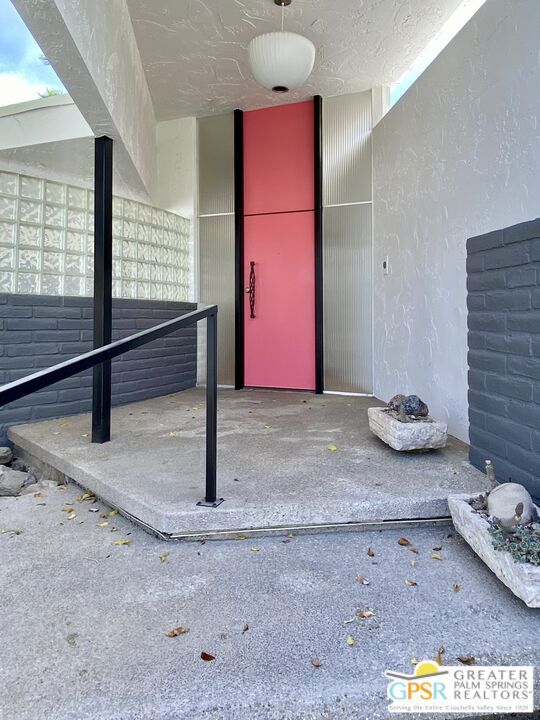 Image 3 of 36 For 345 Crestview Drive