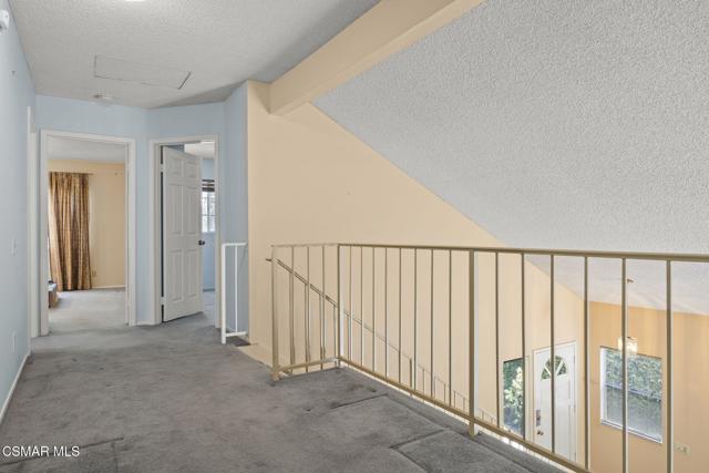 11928 Bubbling Brook Street, Moorpark CA: https://media.crmls.org/mediaz/184b0bc4-3920-453d-a9e2-e02836d0f2c8.jpg