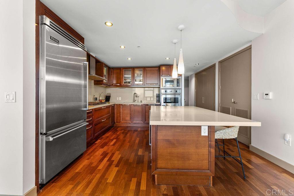 1325 Pacific Highway - photo 15