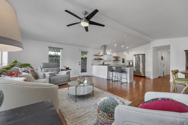 49305 Highway 74, Palm Desert CA: https://media.crmls.org/mediaz/184d6256-4665-4ca9-821e-d731adb5a666.jpg