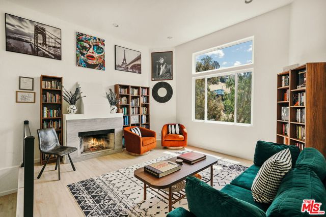 3646 Potosi Avenue, Studio City CA: https://media.crmls.org/mediaz/184d7ce6-c1c3-4a2f-b8f7-97b0c17eb57a.jpg
