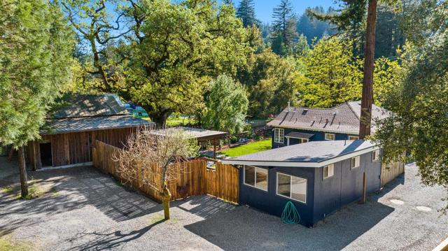 4200 Glenwood Drive, Scotts Valley CA: https://media.crmls.org/mediaz/184fe9bf-d540-4b58-8303-3ac5b61db109.jpg