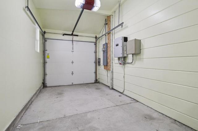 185 Mclellan Avenue, San Mateo CA: https://media.crmls.org/mediaz/18503901-78c6-4356-a4bb-4bd3525b984f.jpg