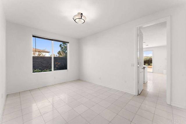 Detail Gallery Image 12 of 44 For 1004 Red Granite Rd, Chula Vista,  CA 91913 - 5 Beds | 4/1 Baths