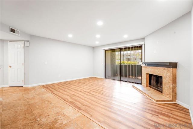 1050 E Washington, Escondido CA: https://media.crmls.org/mediaz/1852fad1-7975-4efc-9864-680ff667d32a.jpg