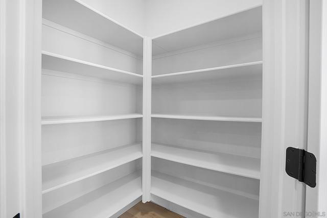 1120 Parkview Dr, Oceanside CA: https://media.crmls.org/mediaz/1853b6e8-abc0-44b1-9514-5425f6919aa9.jpg