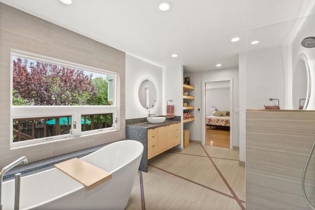 3920 Lakemead Way, Redwood City CA: https://media.crmls.org/mediaz/18547f7d-2fef-43b8-b59f-6b9719a52896.jpg