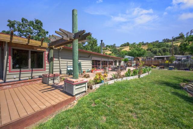 15946 Camino Vista Way, San Jose CA: https://media.crmls.org/mediaz/1854ad42-e056-47ed-a74d-527dfd062a3d.jpg
