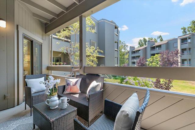 840 Sea Spray Lane, Foster City CA: https://media.crmls.org/mediaz/1856b6e8-f18e-49da-916b-32c9ffca857e.jpg