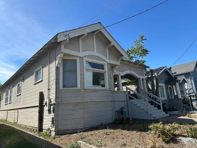 484 E Saint John Street, San Jose CA: https://media.crmls.org/mediaz/1856d9b0-2834-4d68-be81-5436df62dd2a.jpg