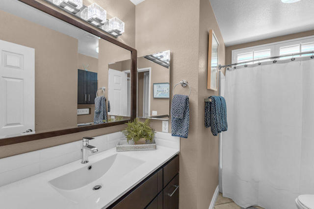 44310 Villeta Drive, La Quinta CA: https://media.crmls.org/mediaz/18581577-266d-4557-983e-d6d4d741d5f0.jpg