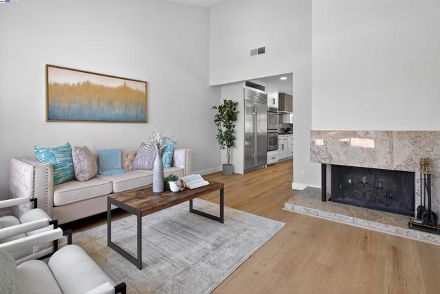 4217 Waycross Ct, Pleasanton CA: https://media.crmls.org/mediaz/18596eab-b881-4db6-af46-33968ae49a65.jpg