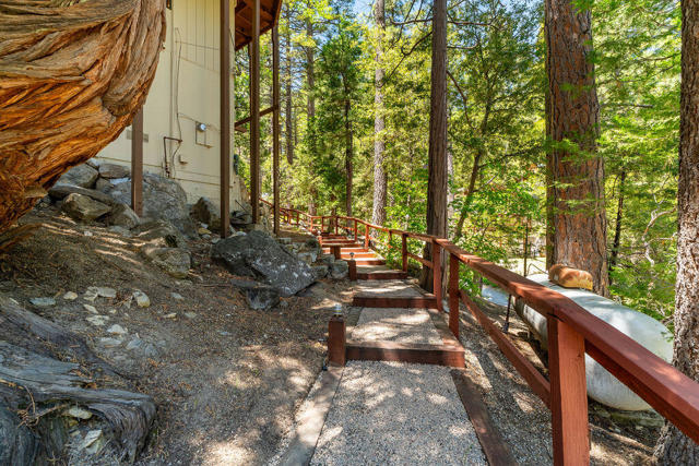 Image 3 for 53285 Forest Lake Dr, Idyllwild, CA 92549