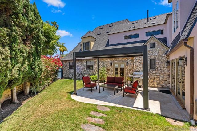 4386 Adams Ave, San Diego CA: https://media.crmls.org/mediaz/1859ff9d-a473-4e29-ad1c-3fda6a655c8d.jpg