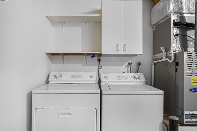 163 Gladys Ave, Mountain View CA: https://media.crmls.org/mediaz/185aaf37-6952-4650-86cf-895a91866a12.jpg