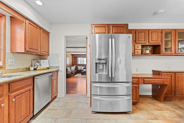 Detail Gallery Image 23 of 41 For 376 Roman Way, Chula Vista,  CA 91911 - 4 Beds | 2 Baths