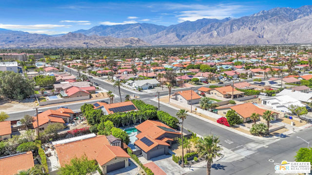67795 Medano Road, Cathedral City CA: https://media.crmls.org/mediaz/185c4561-1247-4db7-8c75-6671d0d4d1b7.jpg