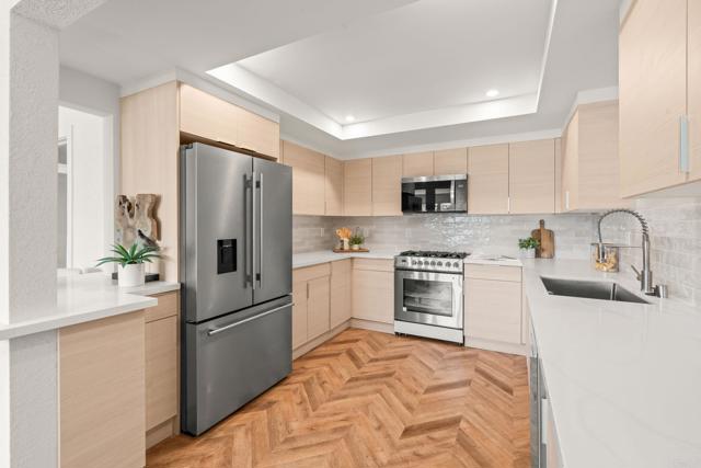 Detail Gallery Image 21 of 52 For 90 Montego Ct, Coronado,  CA 92118 - 2 Beds | 2/1 Baths