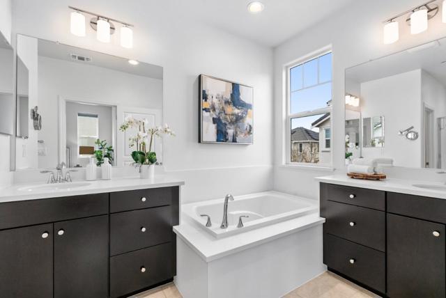 2632 Admiral Circle, Hayward CA: https://media.crmls.org/mediaz/185c8318-99e6-4fa3-8aa3-a64b664f2bcb.jpg