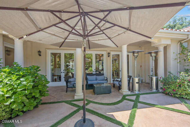 421 Whitegate Road, Thousand Oaks CA: https://media.crmls.org/mediaz/185cd76d-76da-4b9d-9a07-c9a494f72fee.jpg