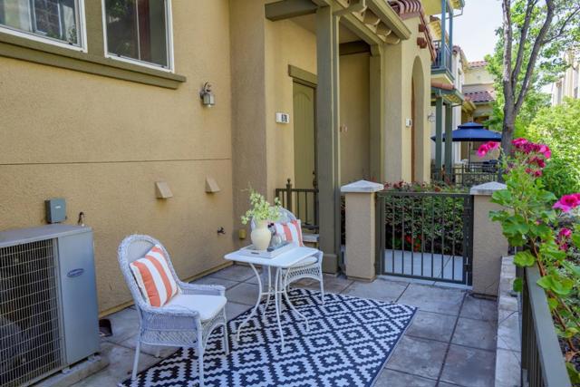 878 Luz Del Sol Loop, Milpitas CA: https://media.crmls.org/mediaz/185dcd25-077e-41c5-8f01-5a45c7f99662.jpg