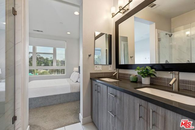 2753 Waverly Drive, Los Angeles CA: https://media.crmls.org/mediaz/185e132d-3a9c-471c-b6bc-1593e8326ae3.jpg