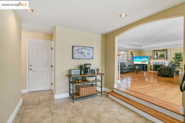 197 Branbury Dr, Campbell CA: https://media.crmls.org/mediaz/185e2341-e3b2-461a-af9c-a0150ef6bdca.jpg
