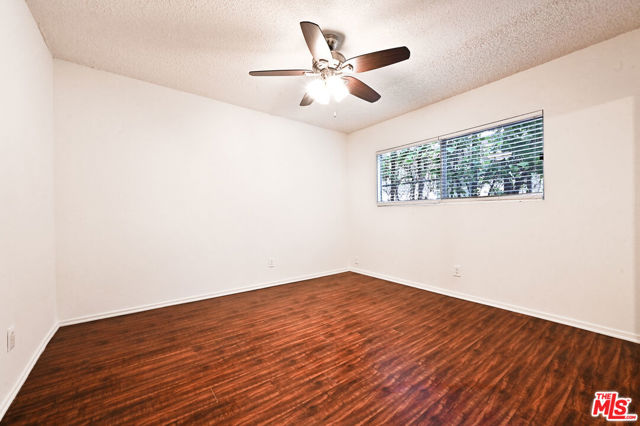 1868 10th Street, Santa Monica CA: https://media.crmls.org/mediaz/185ea126-54e2-402c-9e02-ace5bd4b07f6.jpg