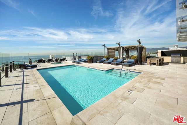 1755 Ocean Avenue, Santa Monica CA: https://media.crmls.org/mediaz/185ea6b1-aab7-46fd-bdd8-e88ef36d69c7.jpg