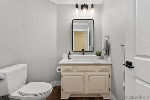 14298 Ipava Dr, Poway CA: https://media.crmls.org/mediaz/186010be-508d-41d5-b55c-4982d50375a2.jpg