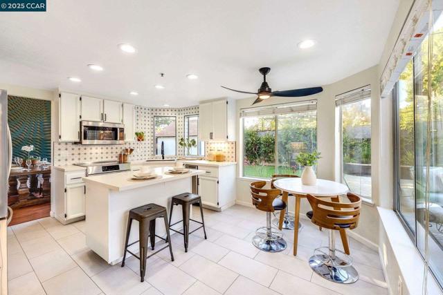 1021 Montclair Court, Livermore CA: https://media.crmls.org/mediaz/18602d3d-942f-4679-91a1-7384e78ca105.jpg