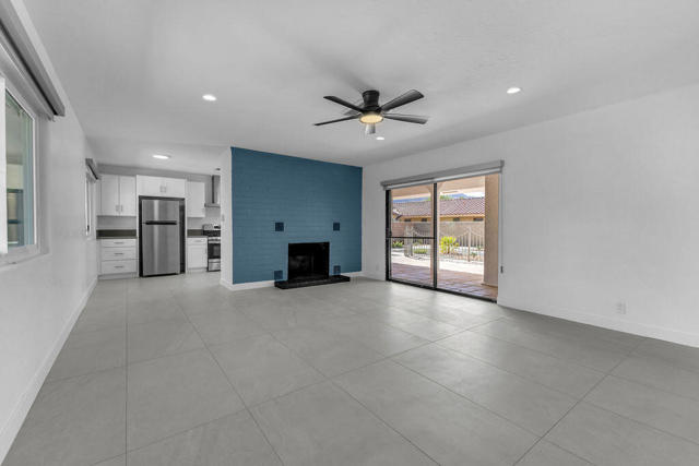 44635 San Carlos Avenue, Palm Desert CA: https://media.crmls.org/mediaz/1860a61b-827e-4418-88c4-382252616c2e.jpg