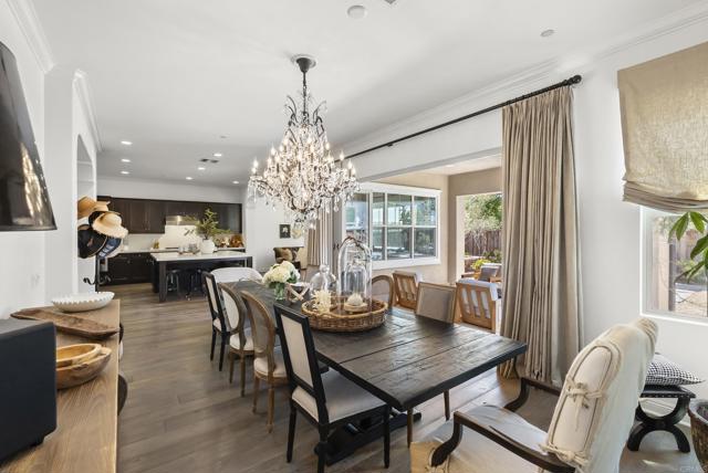 3619 N Fork Ave, Carlsbad CA: https://media.crmls.org/mediaz/18612a60-b063-4b8e-983c-224107a496ae.jpg