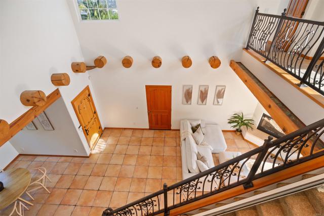 2320 Ivy Road, Oceanside CA: https://media.crmls.org/mediaz/1861845b-0c2b-4956-9f3b-be4426233d44.jpg