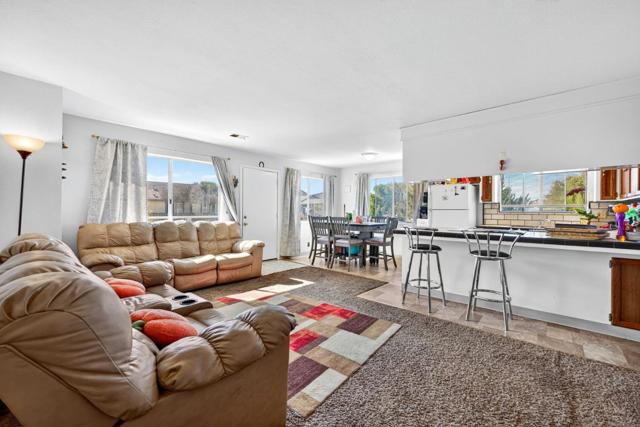 18848 Eisenhower Street, Salinas CA: https://media.crmls.org/mediaz/186185d7-a5e3-4942-bb88-5c7c0c27b552.jpg