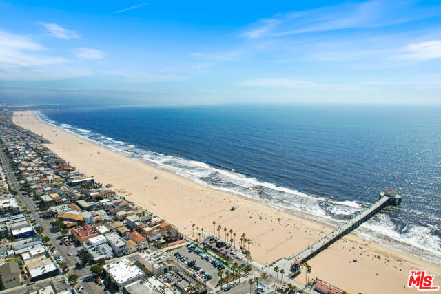 2205 ELM Avenue, Manhattan Beach, California 90266, 2 Bedrooms Bedrooms, ,2 BathroomsBathrooms,Residential,Sold,ELM,22148905