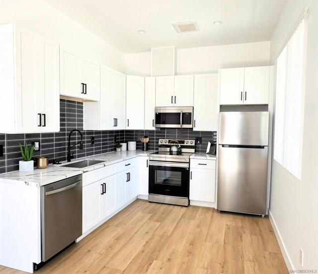 2868 Preece St, San Diego CA: https://media.crmls.org/mediaz/1861b351-2c27-4635-b7bc-80922077ed26.jpg