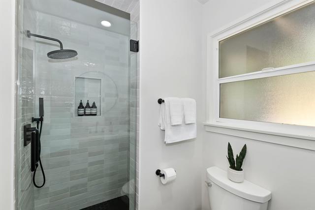 1128 E Country Club Blvd, Big Bear City CA: https://media.crmls.org/mediaz/1861bc90-a00f-469c-8005-608d5663130c.jpg