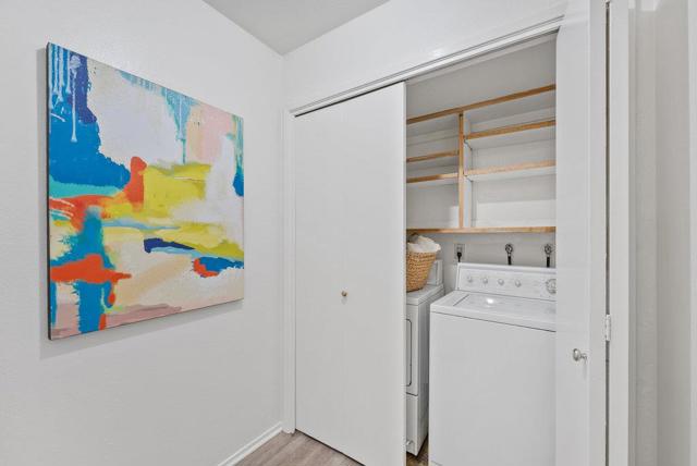 1582 Dolphin Drive, Aptos CA: https://media.crmls.org/mediaz/1861edcc-bfd4-4a26-8b9a-002dd15b9580.jpg